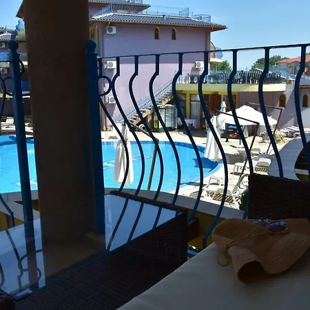 Apartamento In Garden Beach Chernomorets